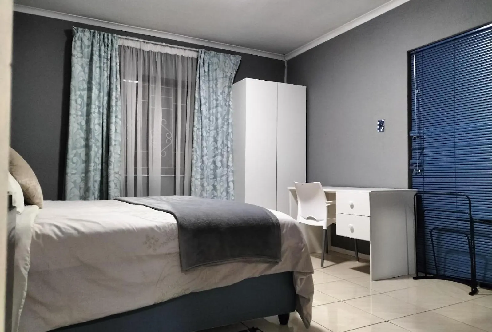 Step-By-Step Self-Catering And B&B Bellville 0*,  South Africa