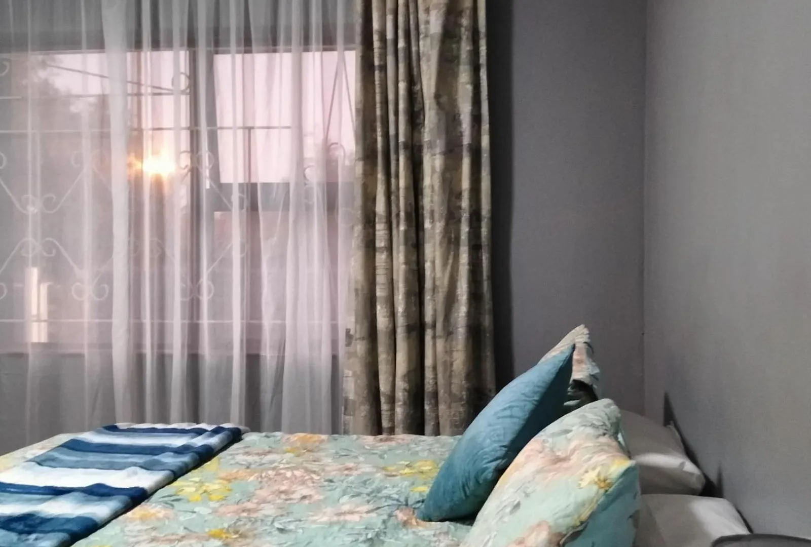 Step-By-Step Self-Catering And B&B ベルビル 0*,  南アフリカ