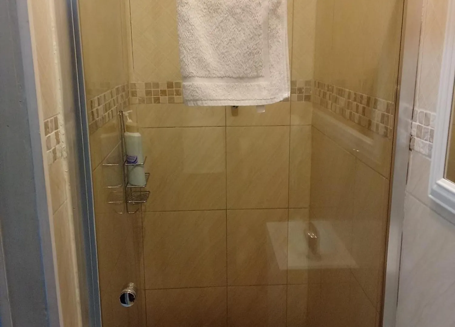 ベッド・アンド・ブレックファスト Step-By-Step Self-Catering And B&B ベルビル 南アフリカ